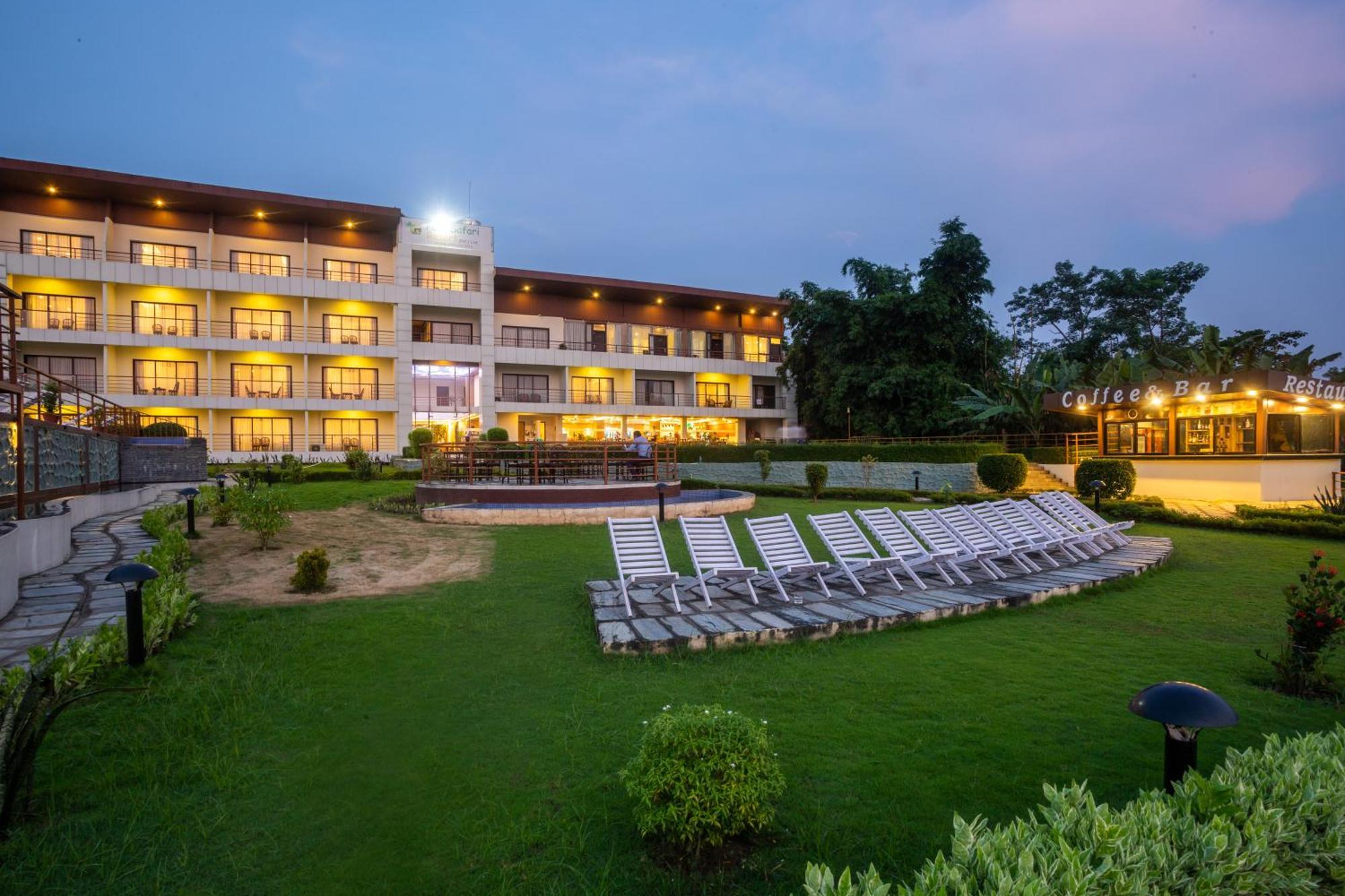 Park Safari Resort, Chitwan National Park Exterior foto